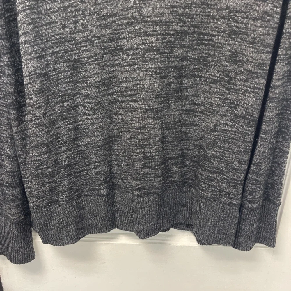 Maurices Gray Black Knit Pullover Sweater V-Neck Long Sleeve M Women